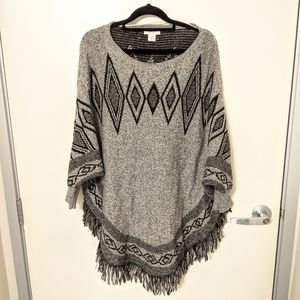 Sweater tunic with fringe